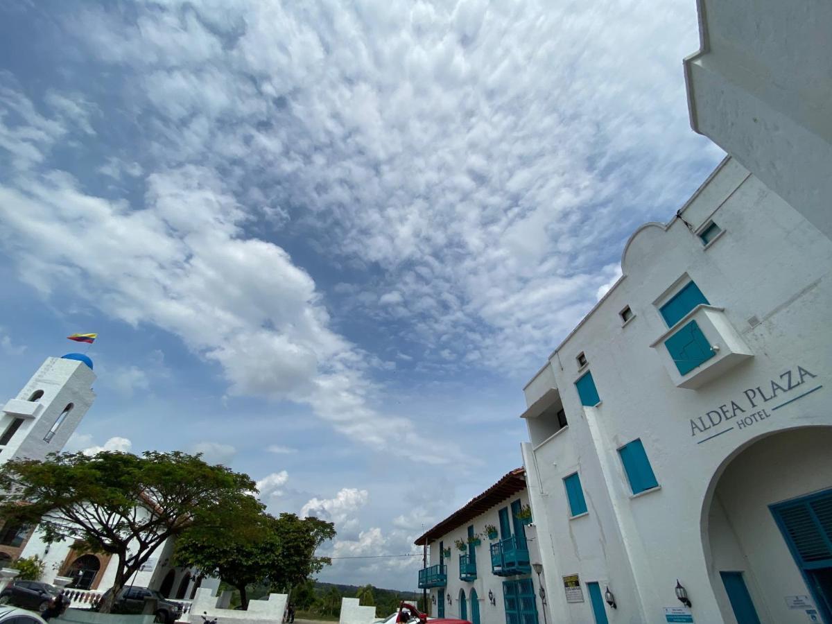 Hotel Aldea Plaza Doradal Buitenkant foto