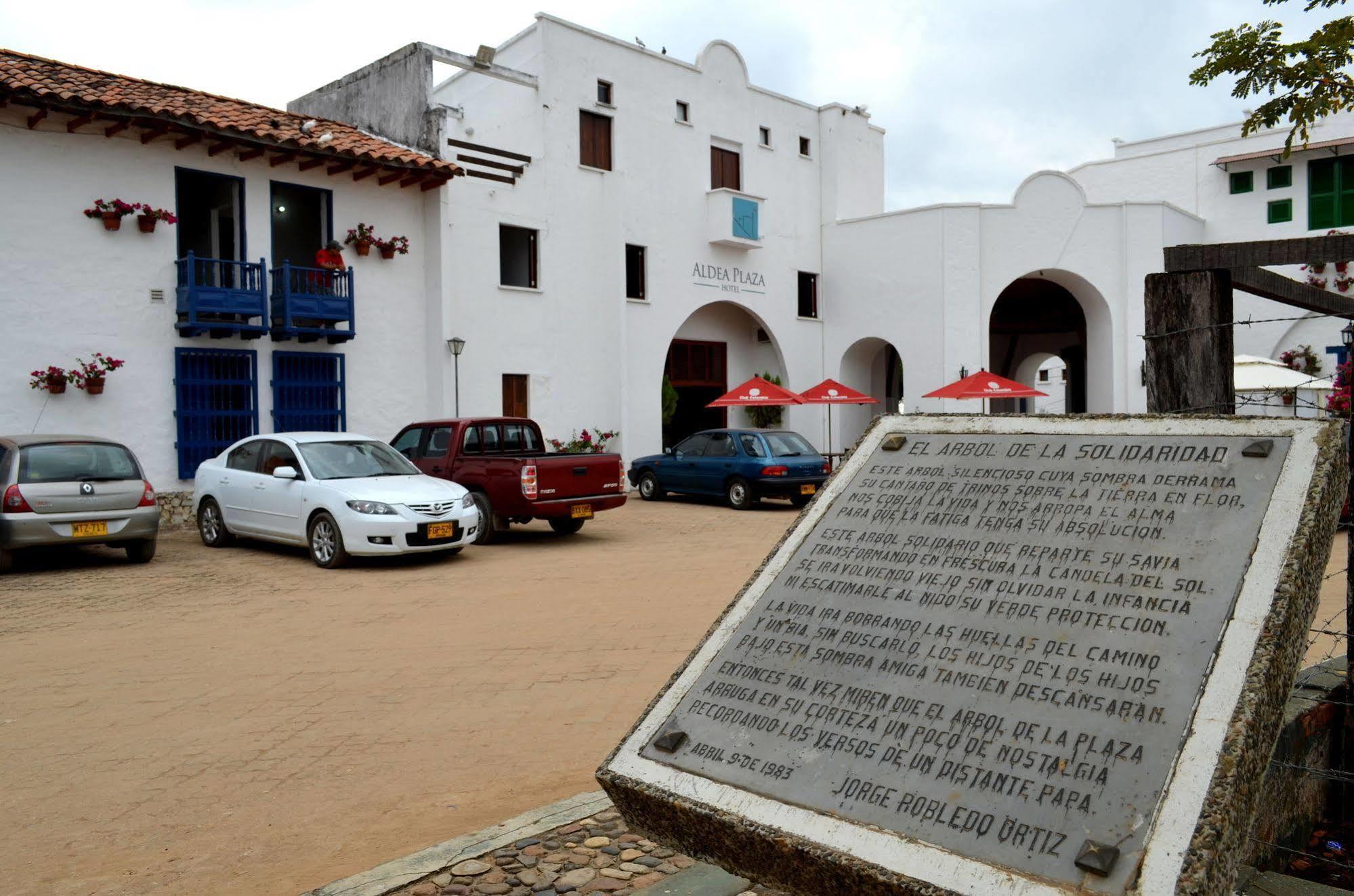 Hotel Aldea Plaza Doradal Buitenkant foto