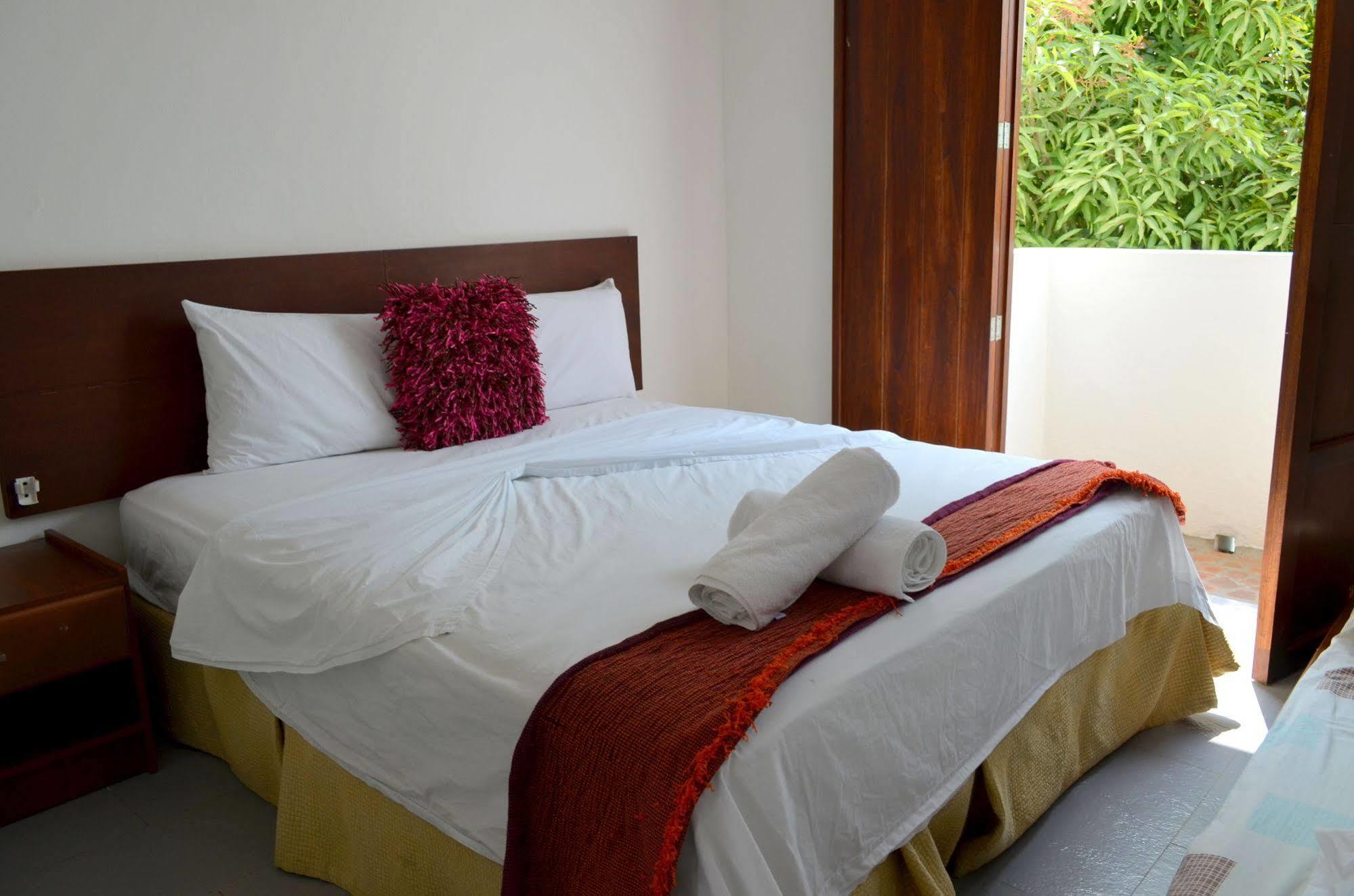 Hotel Aldea Plaza Doradal Buitenkant foto
