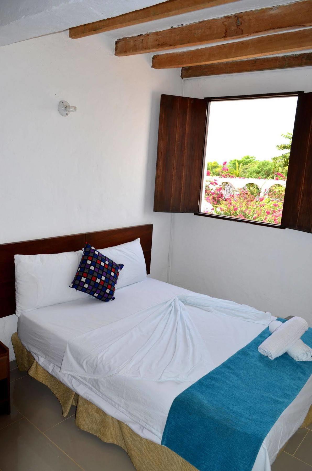 Hotel Aldea Plaza Doradal Buitenkant foto